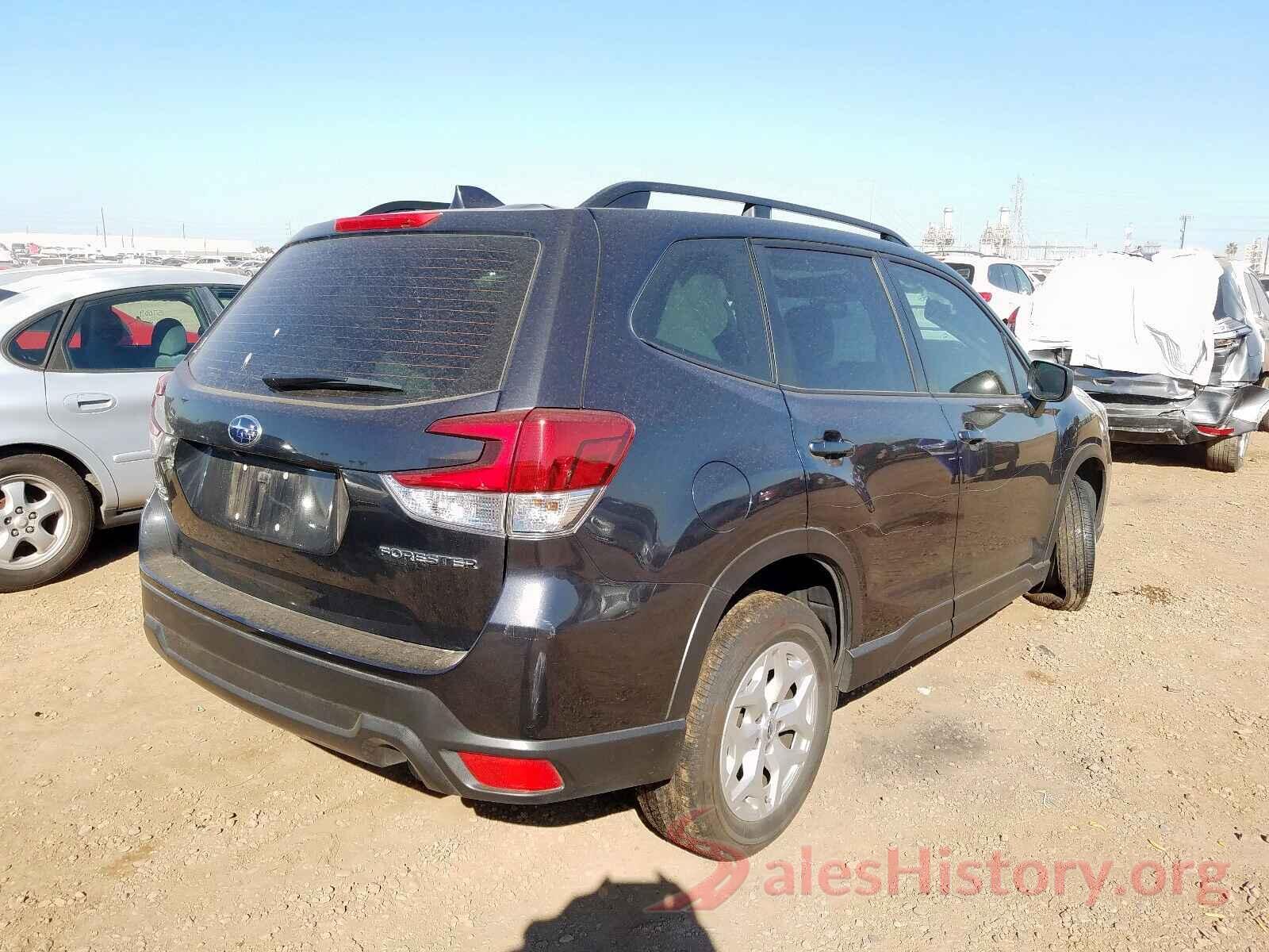 JF2SKACC2KH523704 2019 SUBARU FORESTER