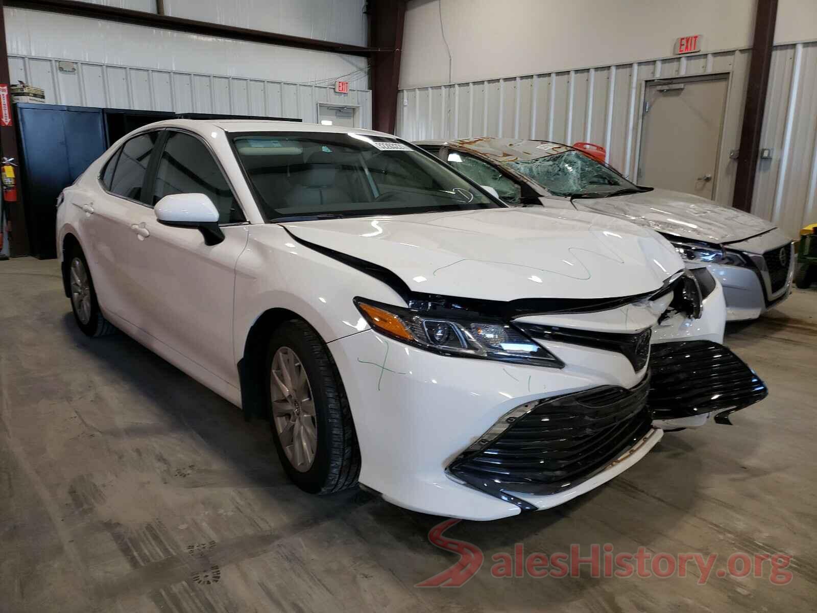 4T1B11HKXKU743662 2019 TOYOTA CAMRY