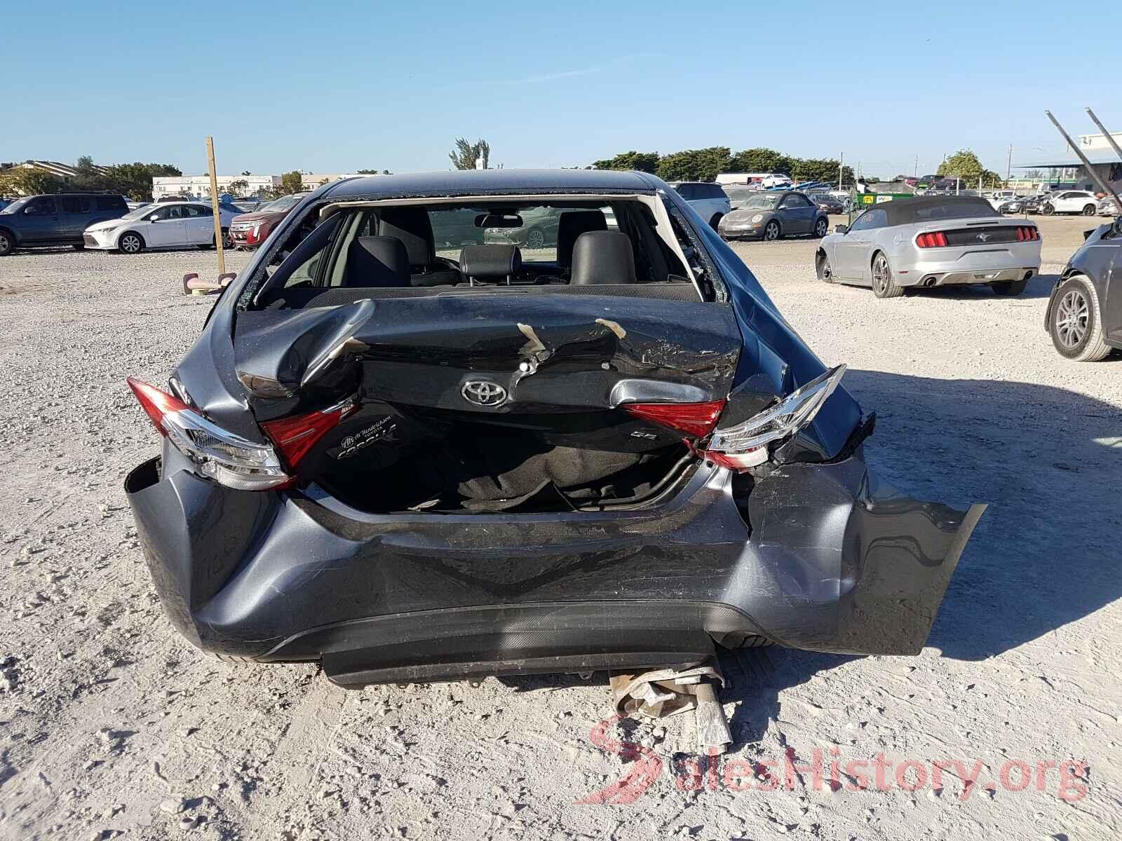 5YFBURHE1HP602313 2017 TOYOTA COROLLA