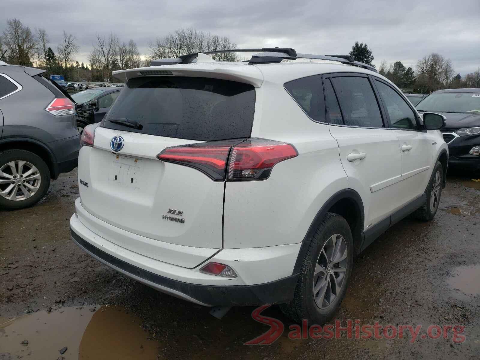 JTMRJREVXHD118199 2017 TOYOTA RAV4