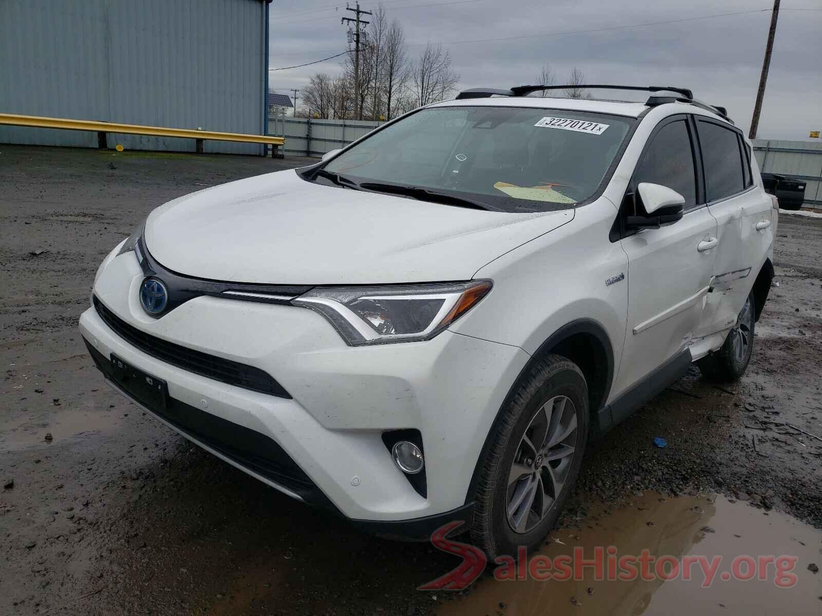 JTMRJREVXHD118199 2017 TOYOTA RAV4