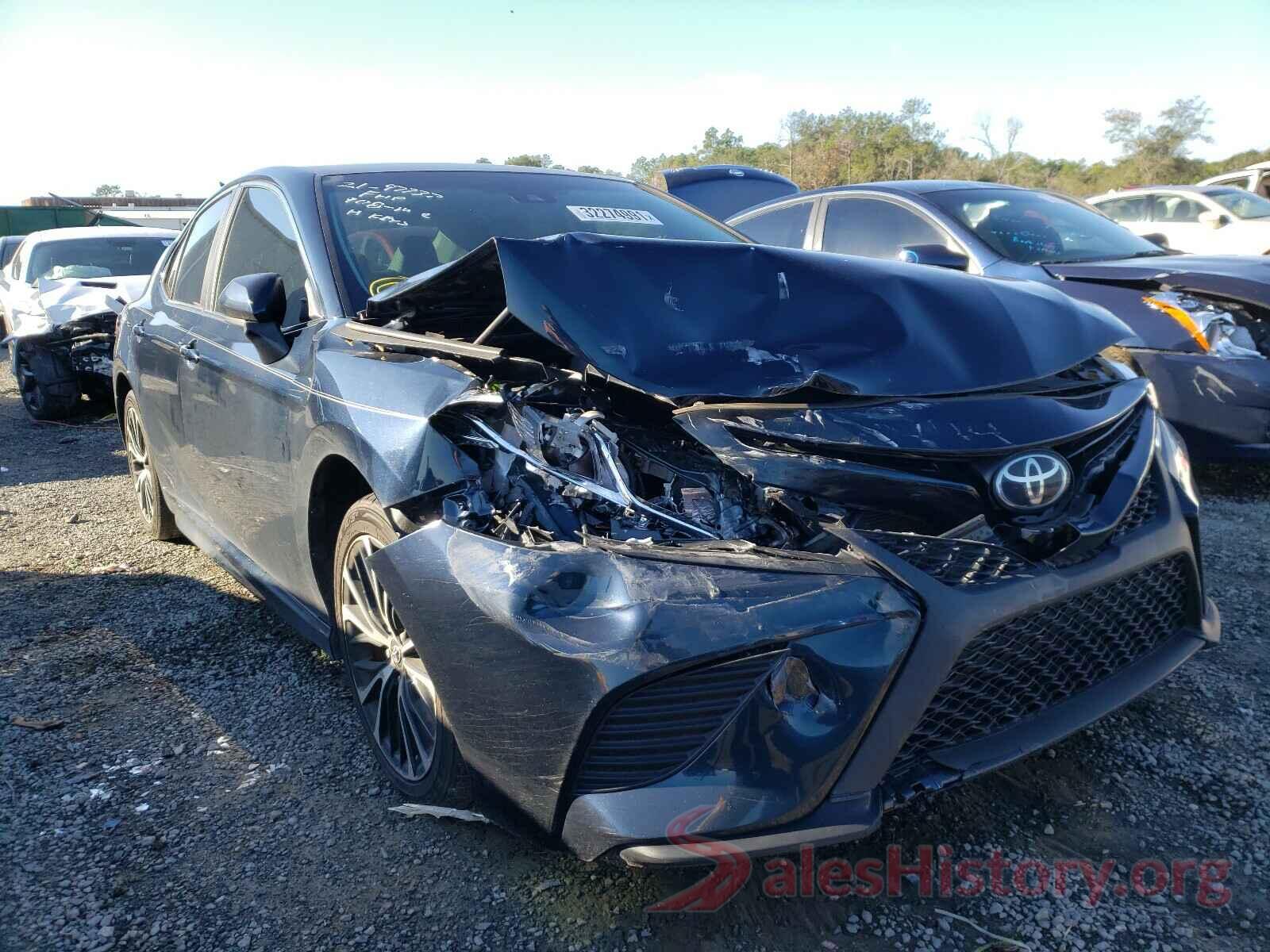 4T1B11HK5JU555341 2018 TOYOTA CAMRY