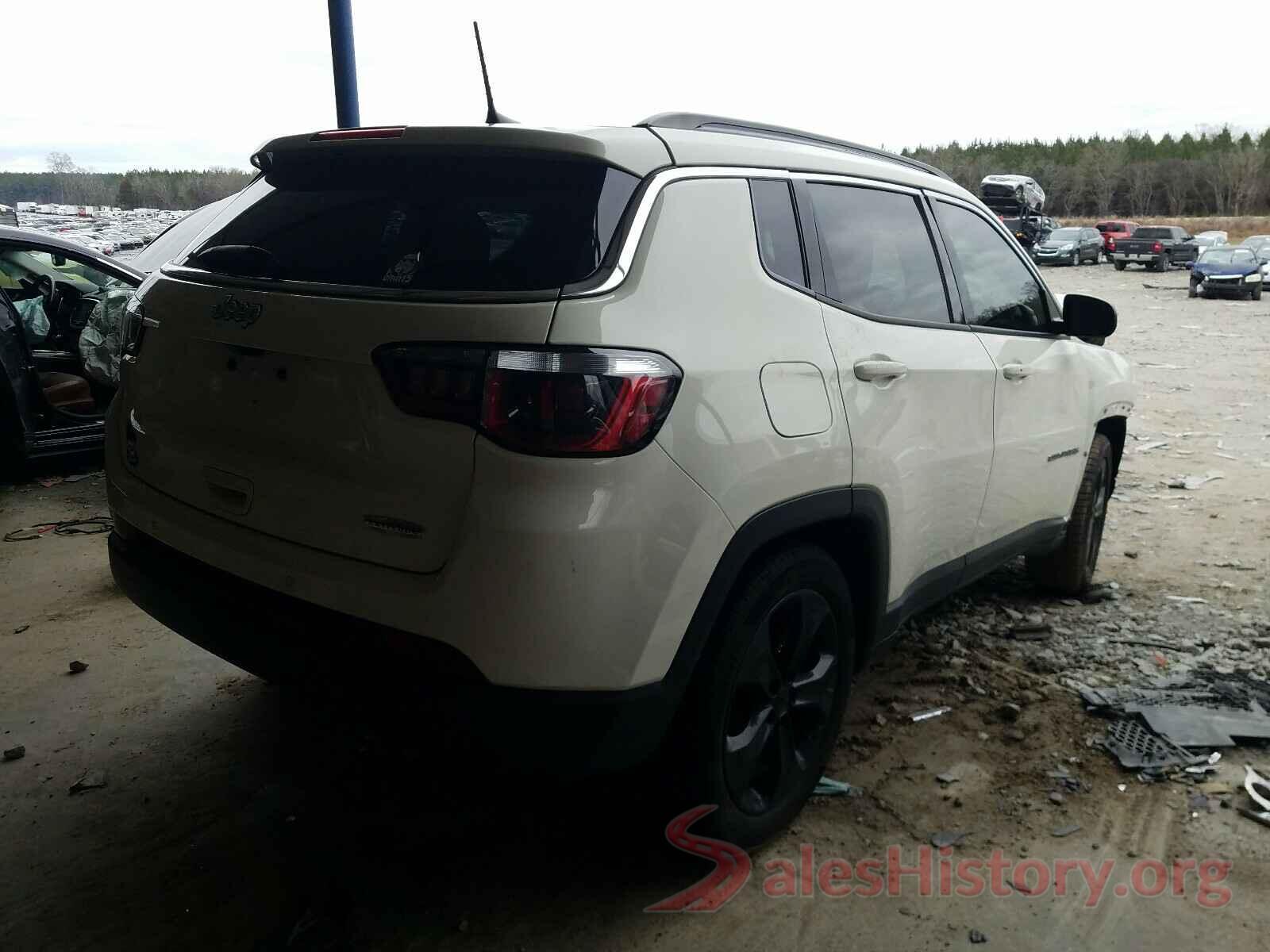 3C4NJCBB8JT125609 2018 JEEP COMPASS