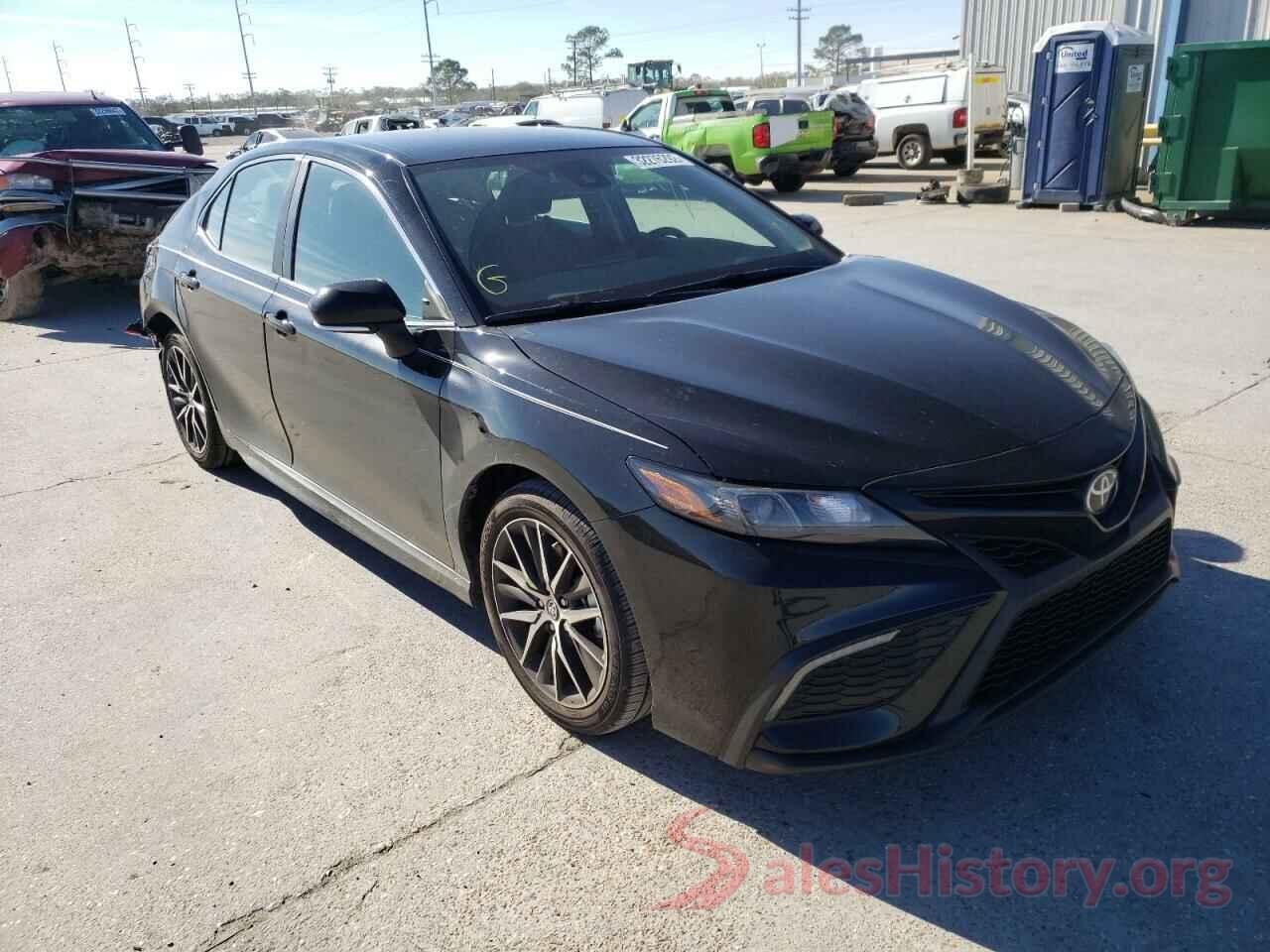 4T1G11AK7NU640753 2022 TOYOTA CAMRY