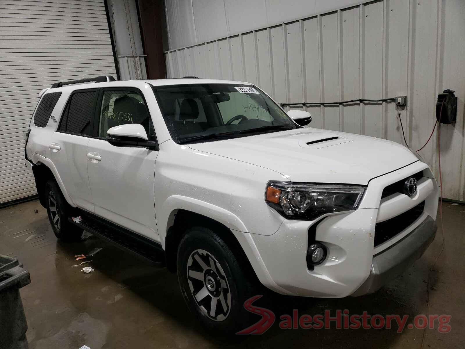 JTEBU5JR0K5704305 2019 TOYOTA 4RUNNER