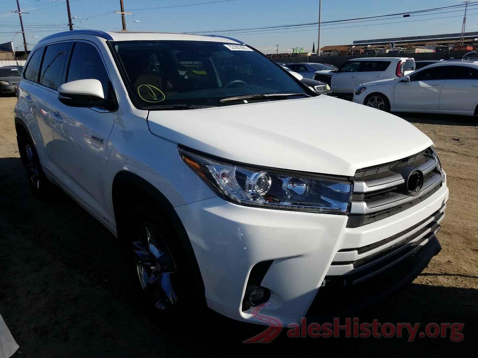 5TDDGRFH4KS061611 2019 TOYOTA HIGHLANDER