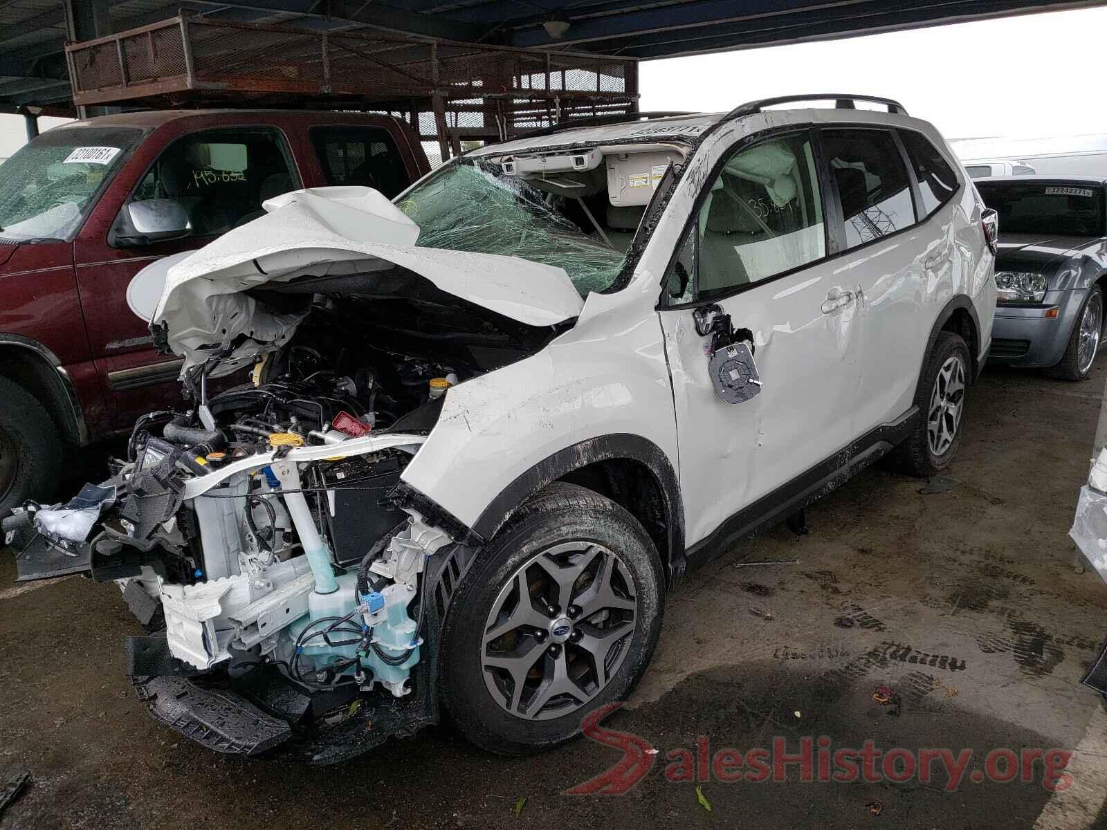 JF2SKAGC8KH573971 2019 SUBARU FORESTER