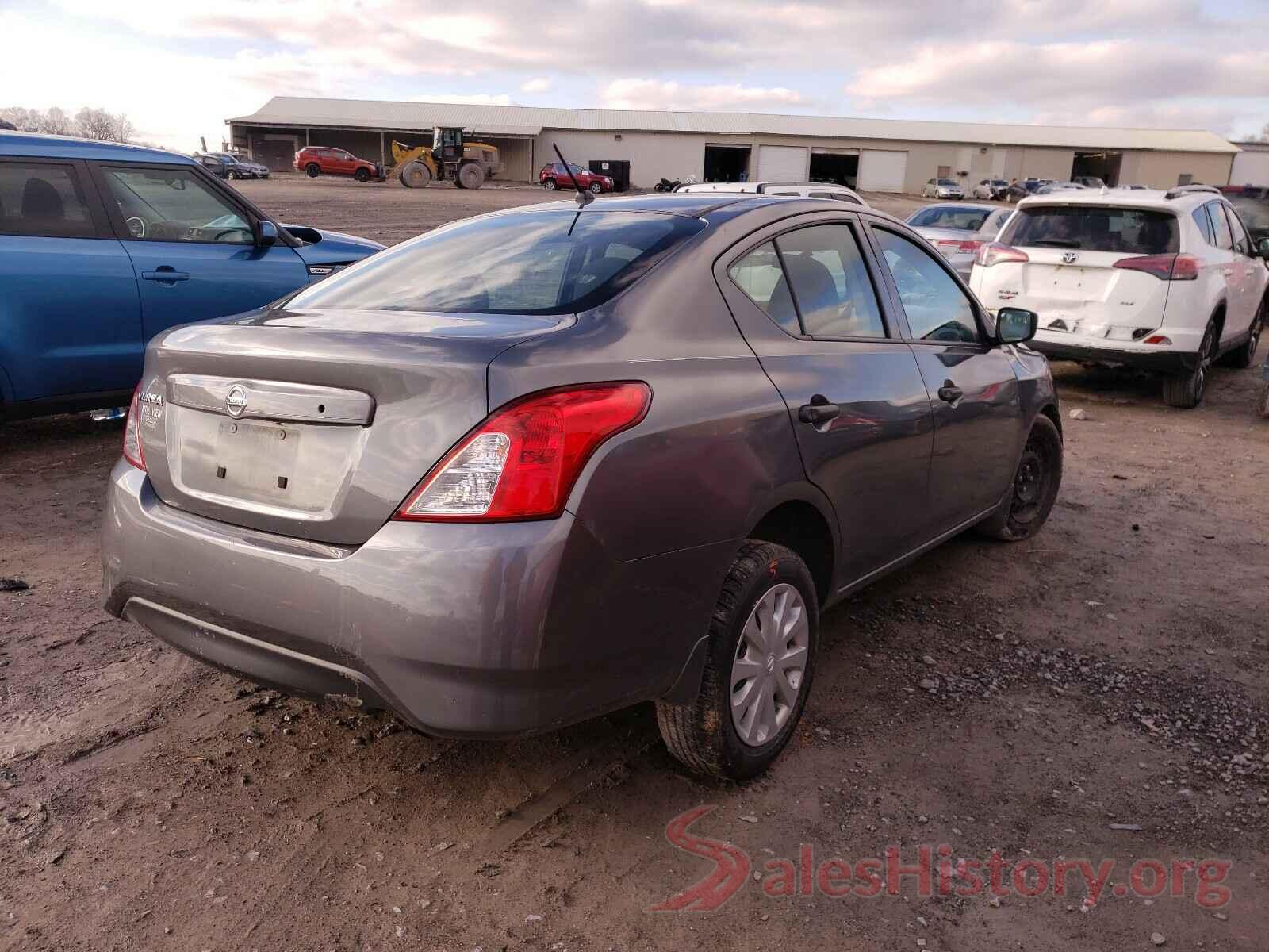 3N1CN7AP4JL811925 2018 NISSAN VERSA