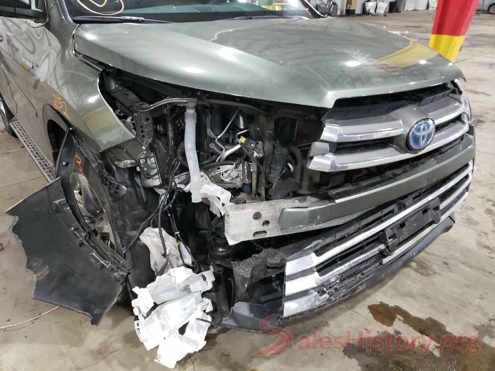 5TDDGRFH8KS064107 2019 TOYOTA HIGHLANDER