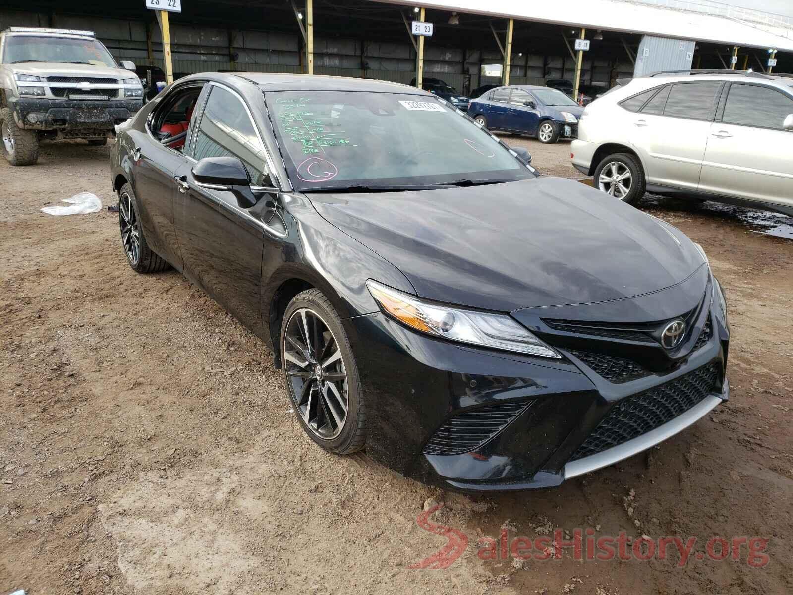 4T1B61HK3JU505992 2018 TOYOTA CAMRY