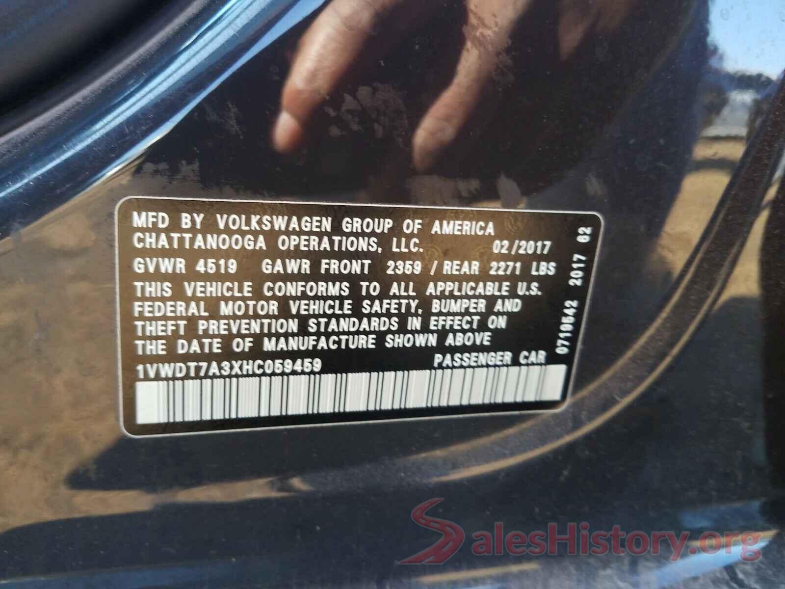 1VWDT7A3XHC059459 2017 VOLKSWAGEN PASSAT