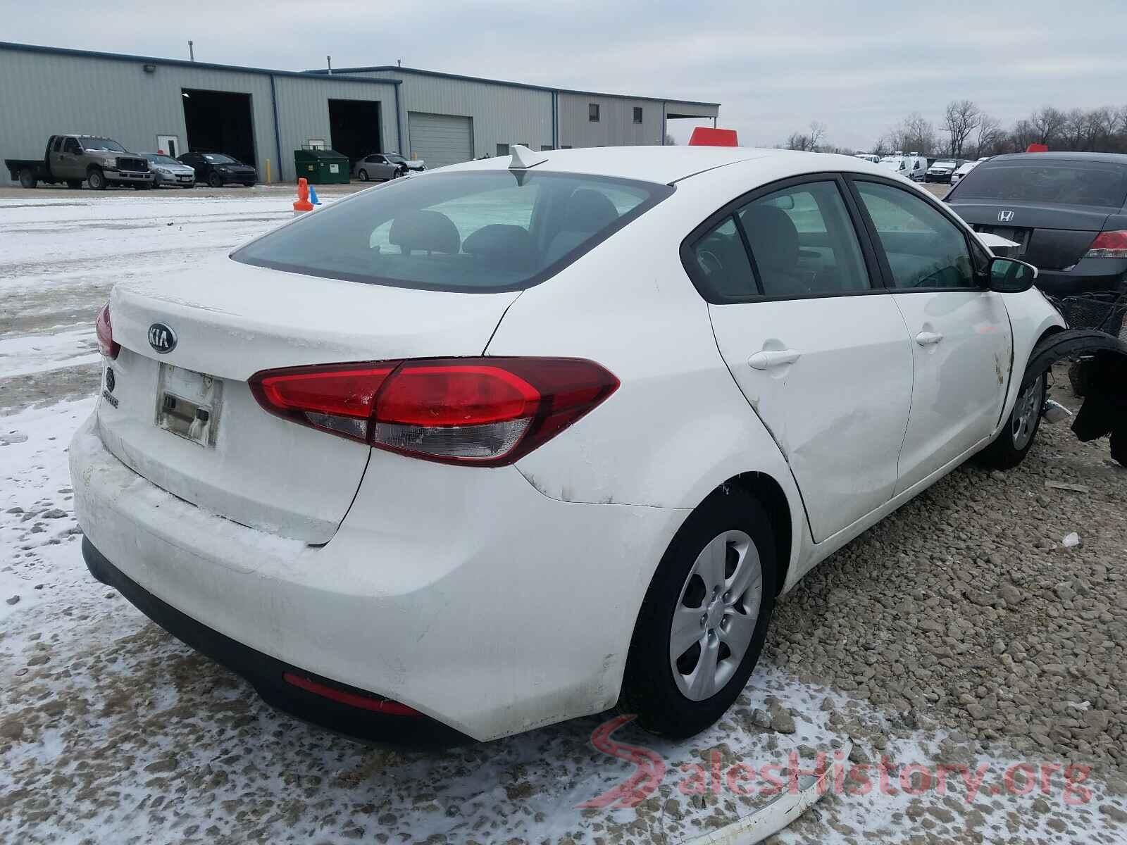 3KPFK4A78HE071070 2017 KIA FORTE