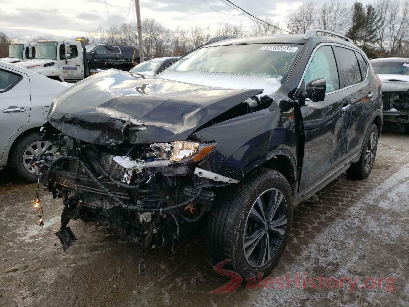 5N1AT2MV1JC794211 2018 NISSAN ROGUE