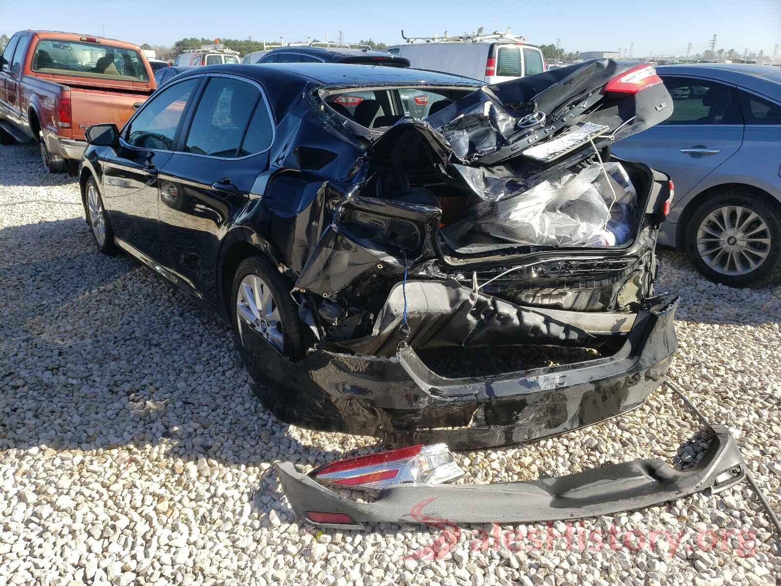 4T1B11HK0JU512820 2018 TOYOTA CAMRY