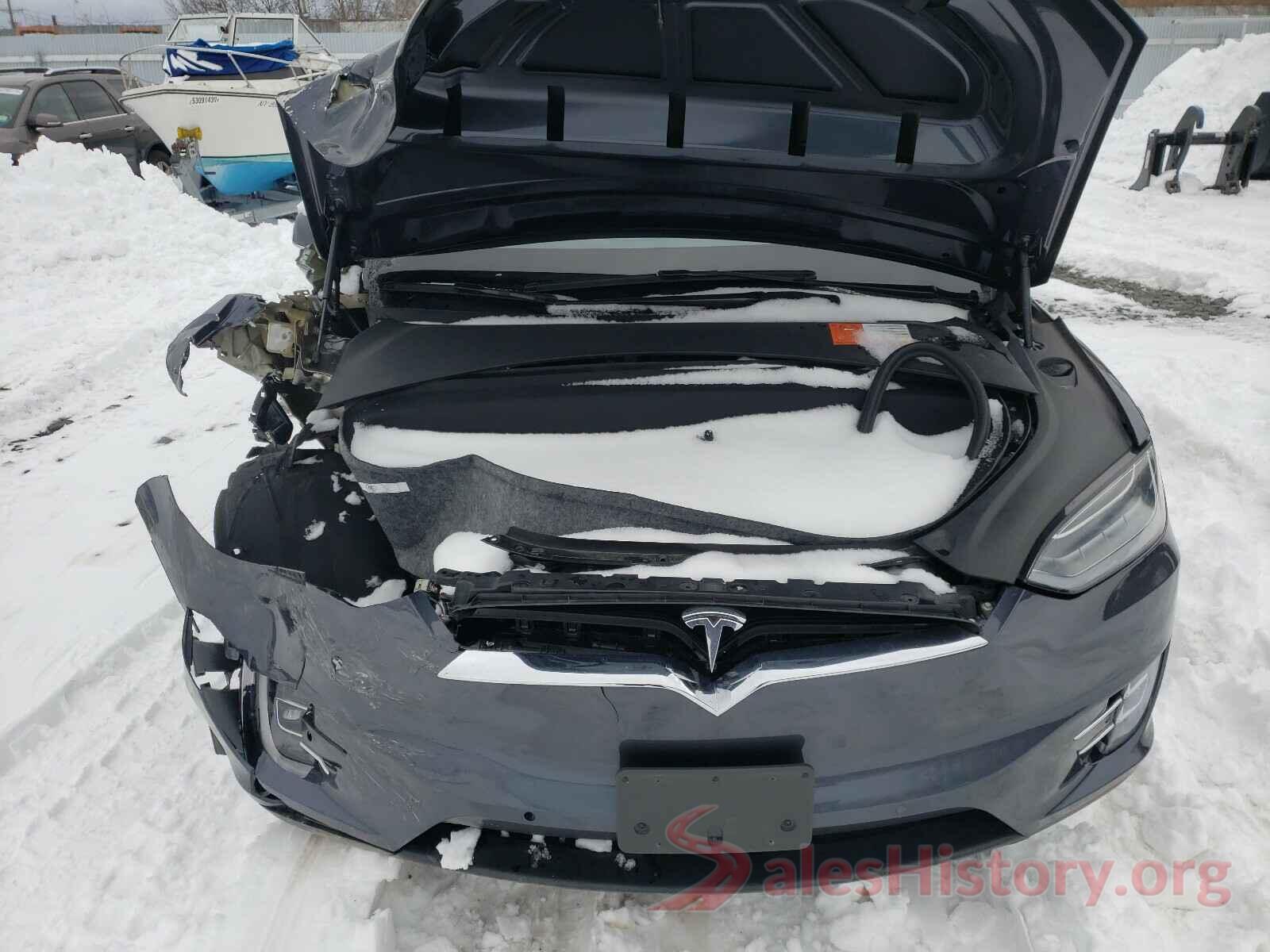 5YJXCDE25JF108883 2018 TESLA MODEL X