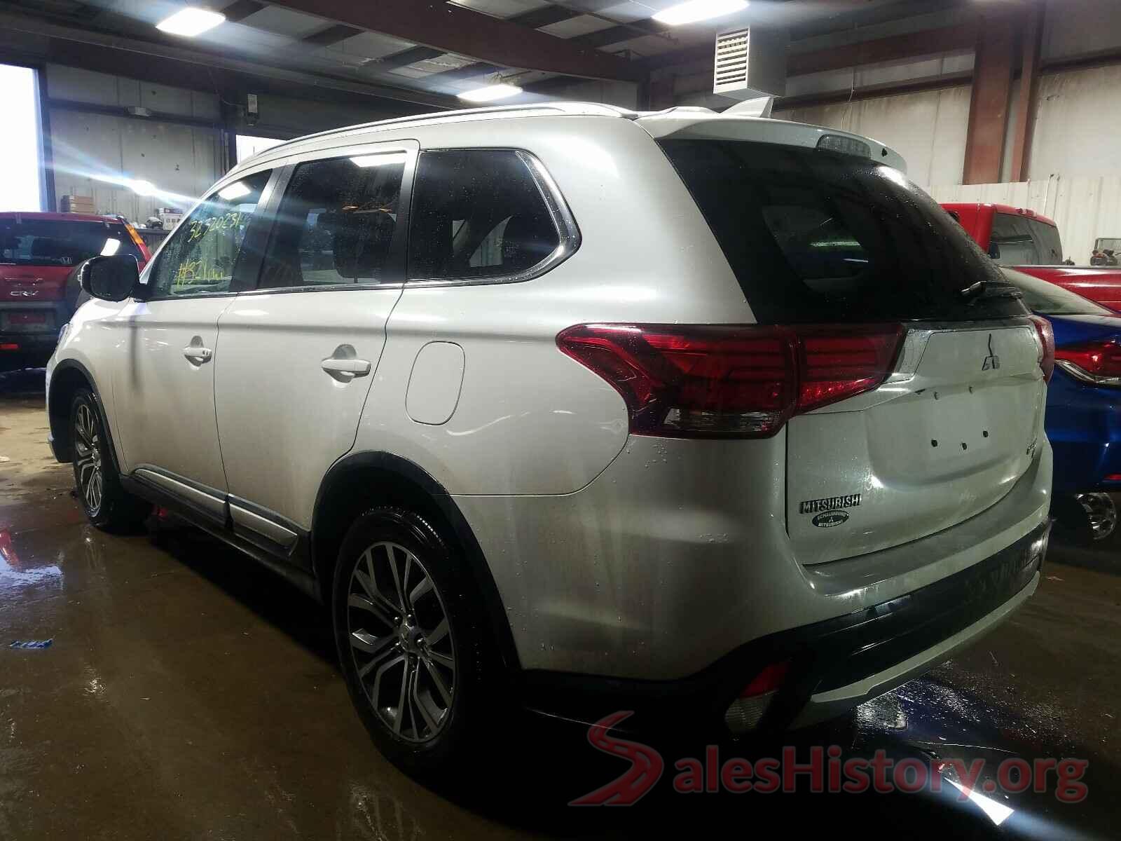 JA4AZ3A38JZ006656 2018 MITSUBISHI OUTLANDER