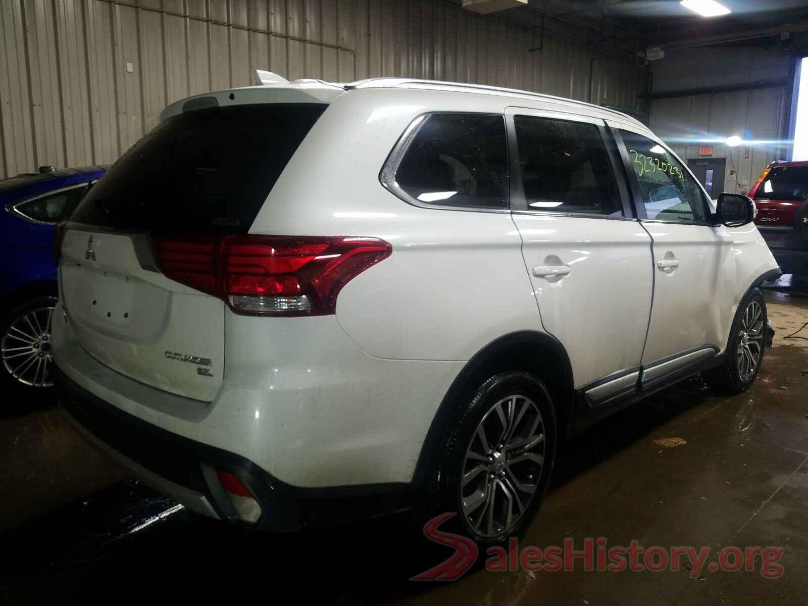 JA4AZ3A38JZ006656 2018 MITSUBISHI OUTLANDER