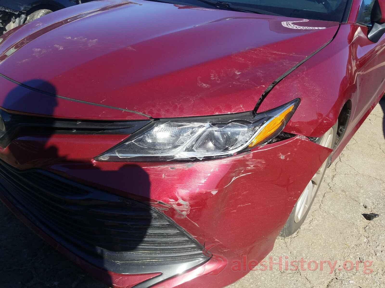 4T1B11HK6JU643380 2018 TOYOTA CAMRY