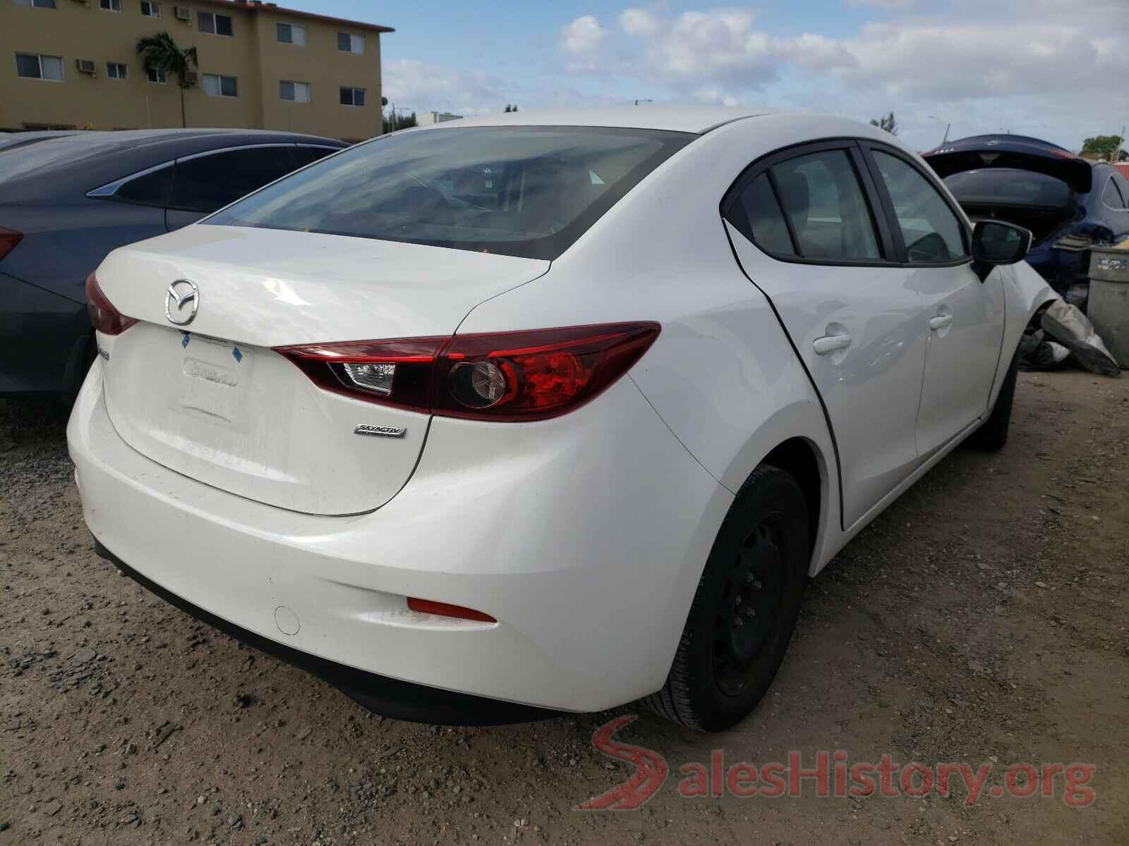 3MZBN1U72JM251640 2018 MAZDA 3