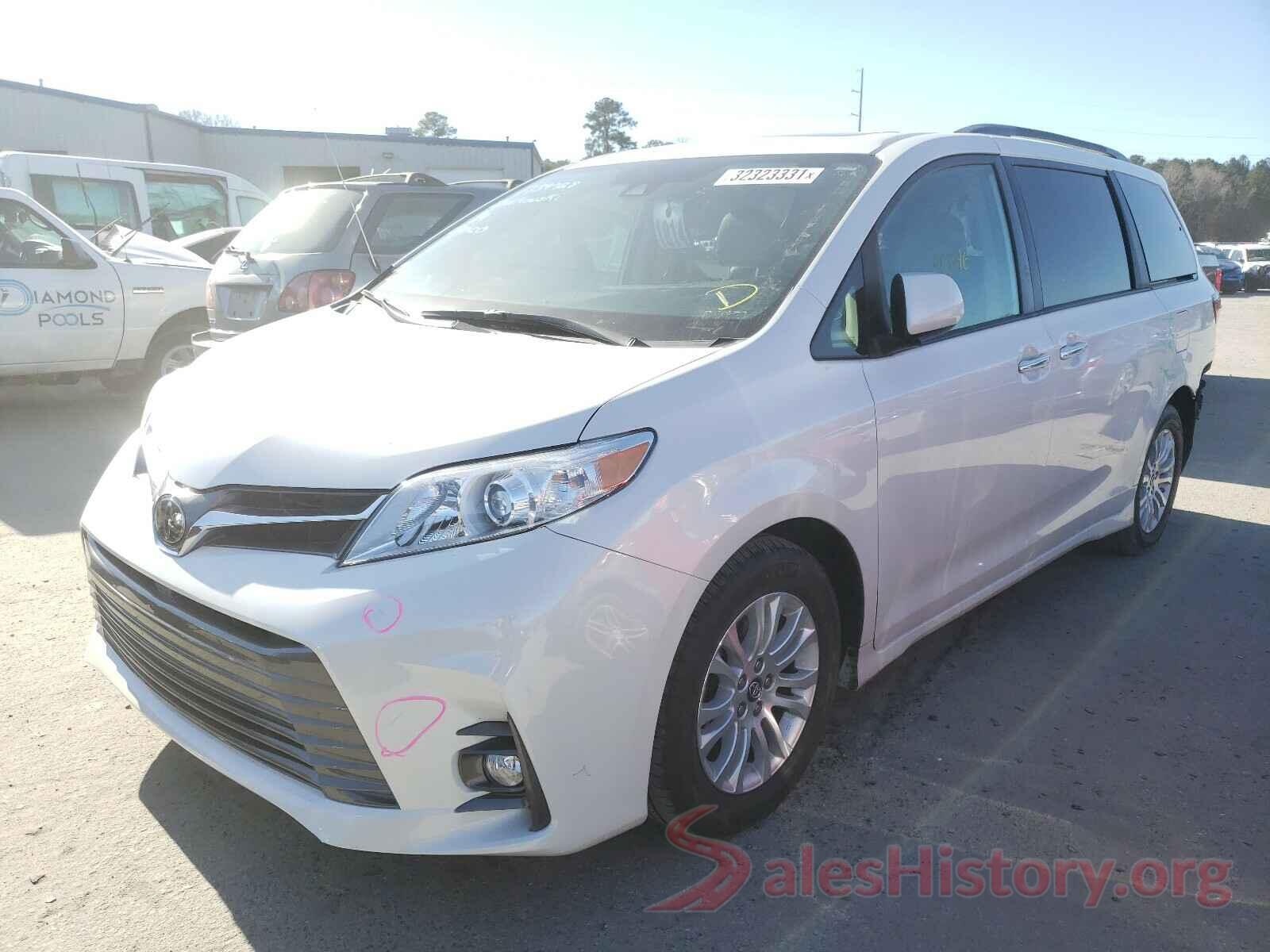 5TDYZ3DC6KS974810 2019 TOYOTA SIENNA