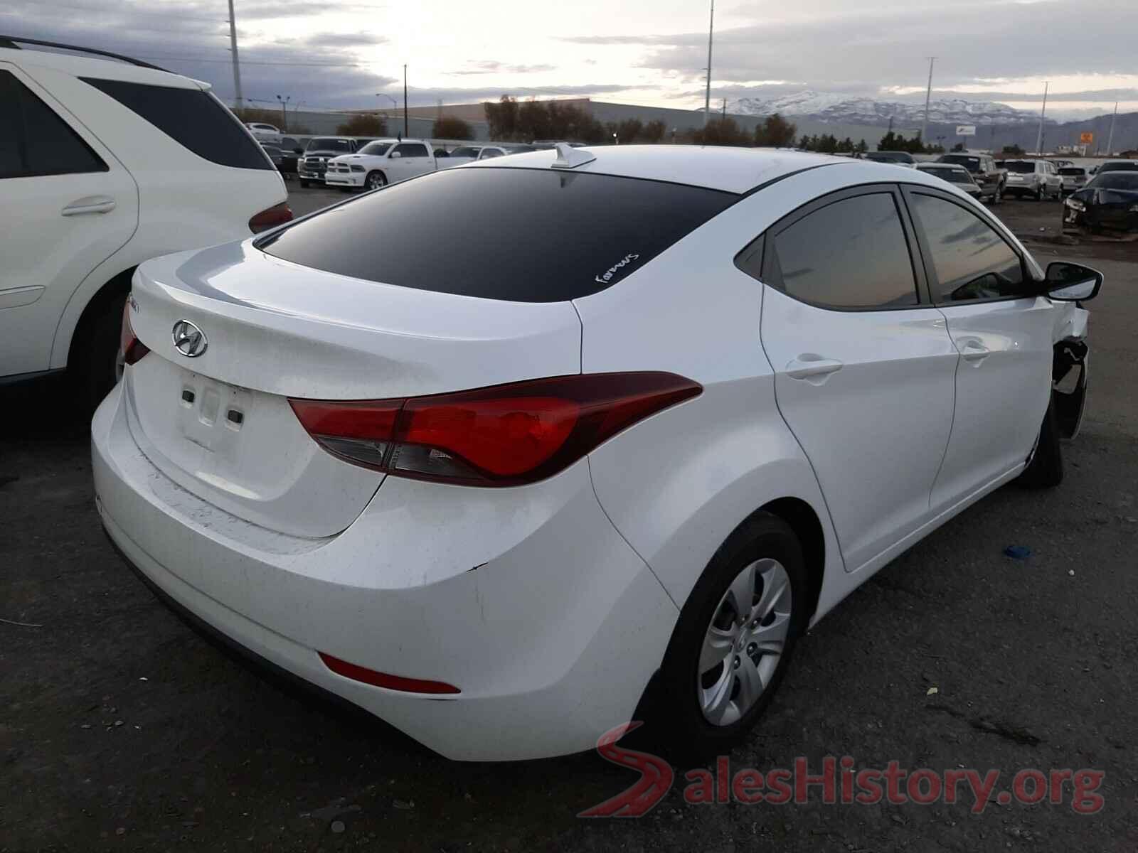 5NPDH4AE5GH721889 2016 HYUNDAI ELANTRA