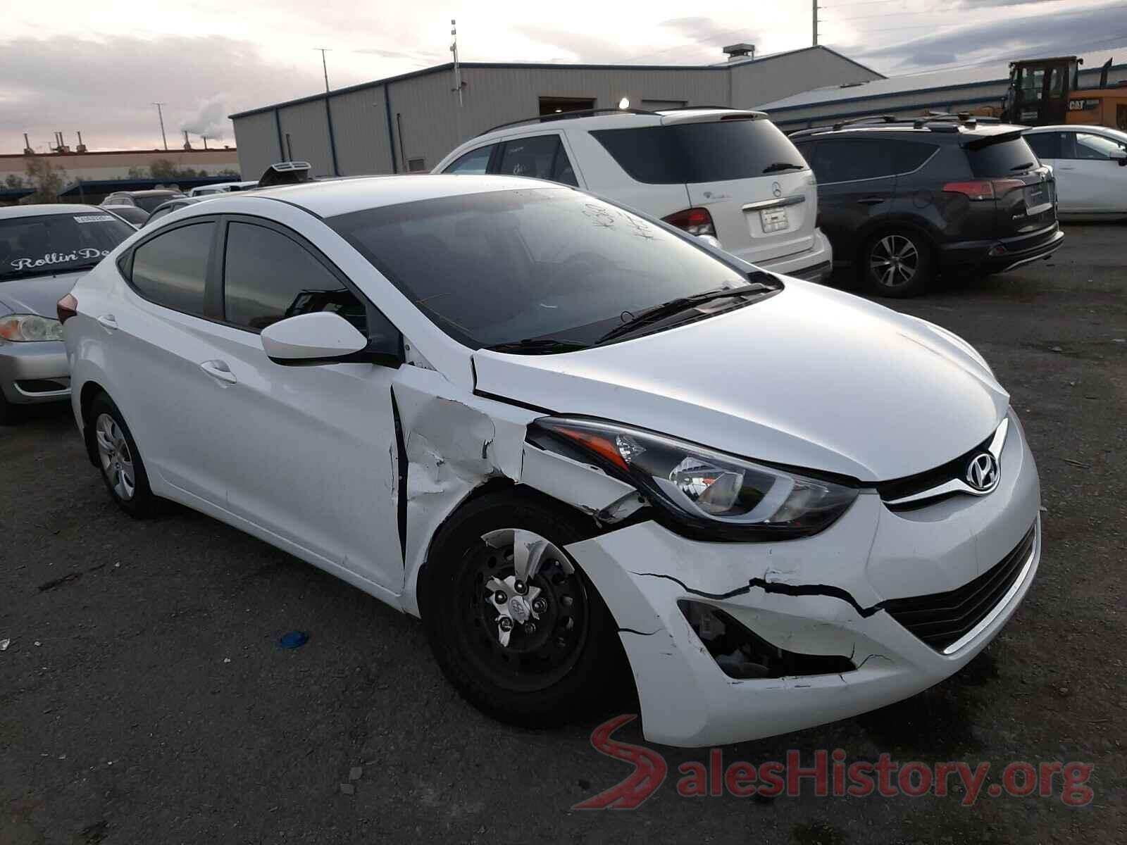 5NPDH4AE5GH721889 2016 HYUNDAI ELANTRA