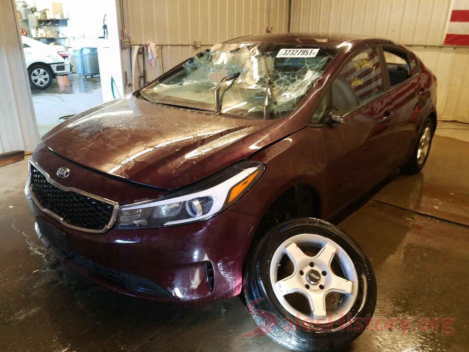 3KPFL4A75JE164177 2018 KIA FORTE