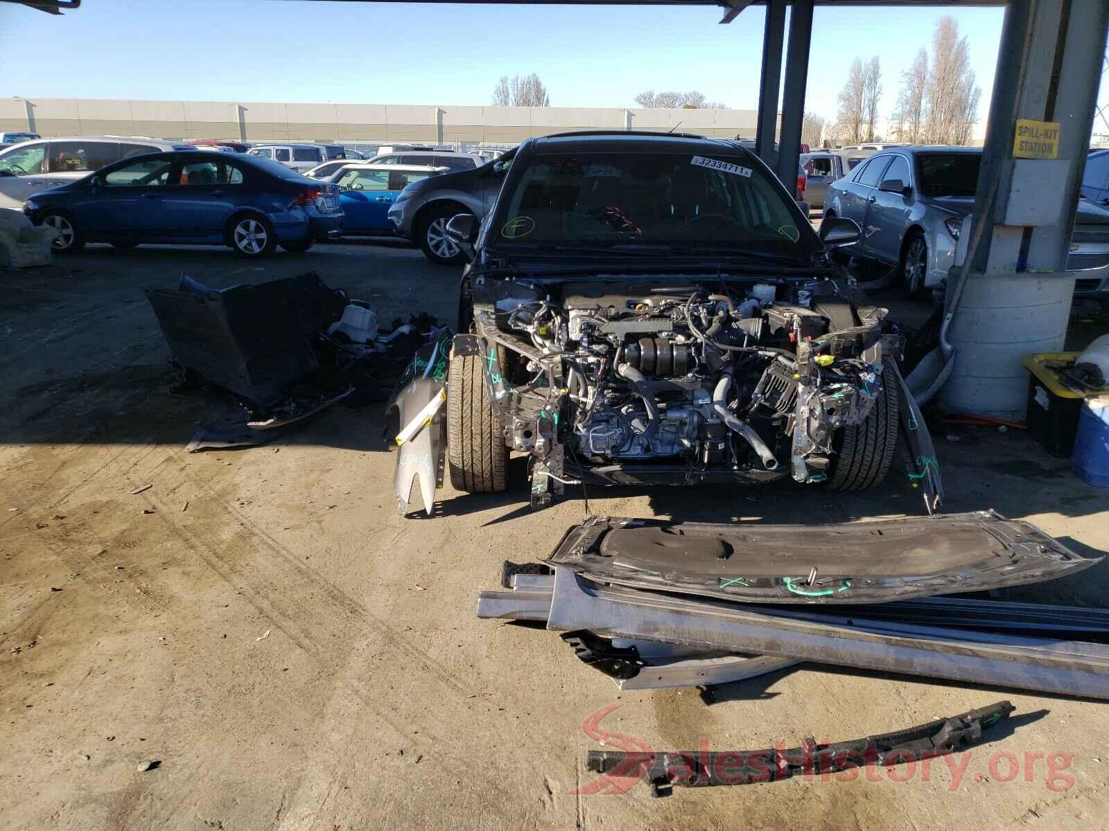 4T1B61HK4JU033592 2018 TOYOTA CAMRY