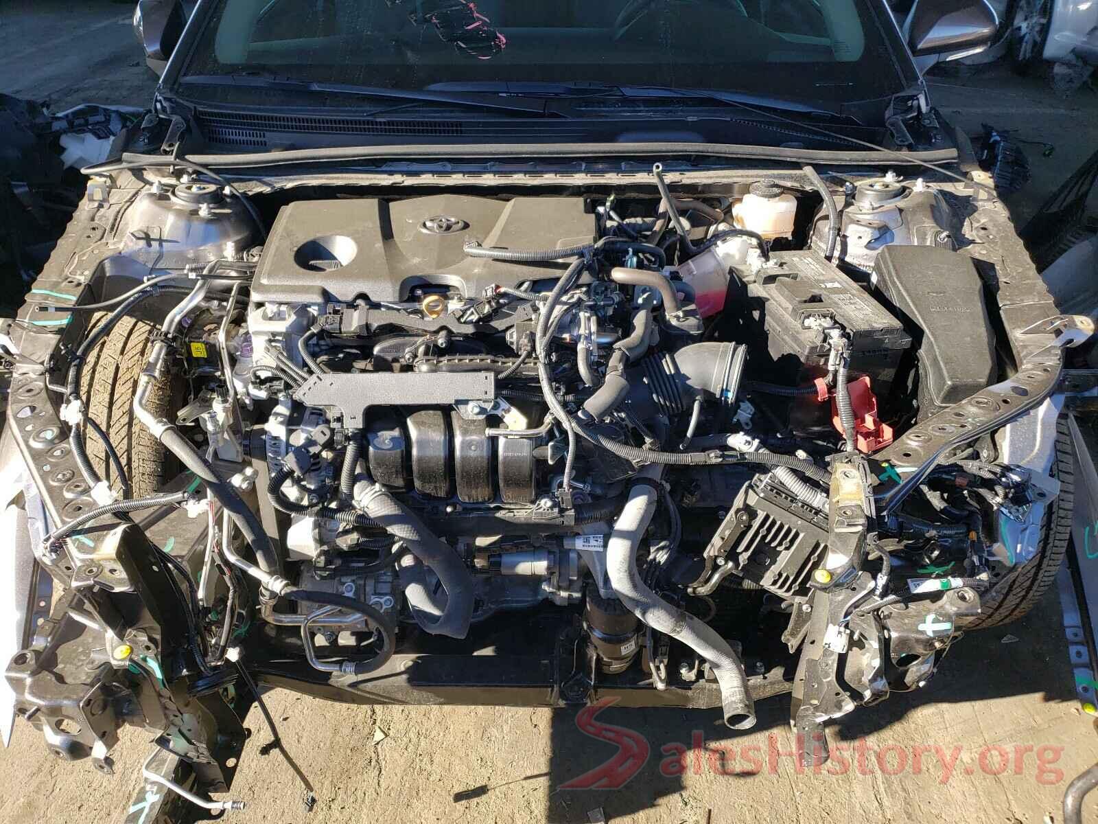 4T1B61HK4JU033592 2018 TOYOTA CAMRY