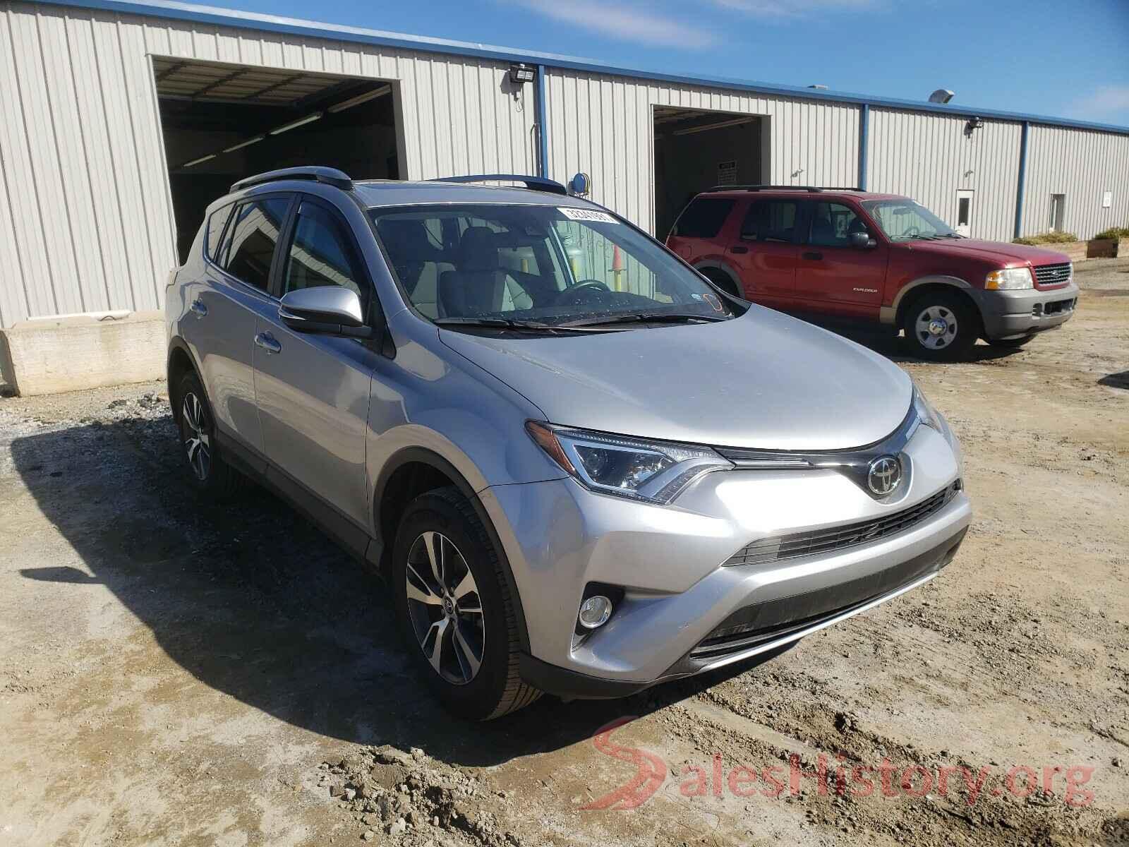 2T3RFREV0HW599648 2017 TOYOTA RAV4