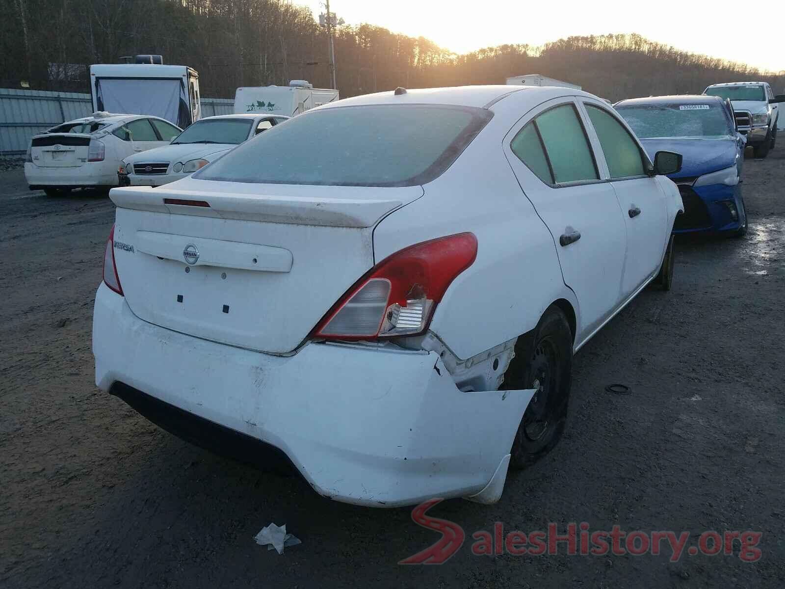 3N1CN7AP4KL823767 2019 NISSAN VERSA