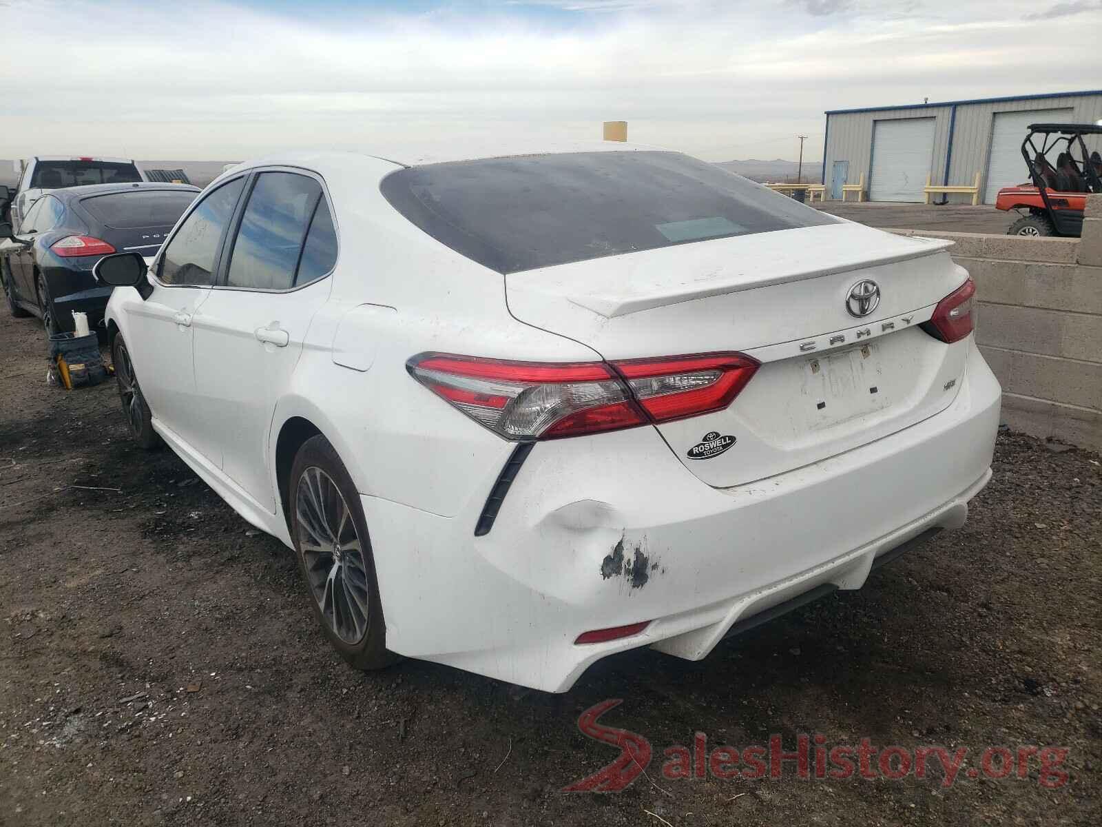 4T1B11HK8JU106672 2018 TOYOTA CAMRY