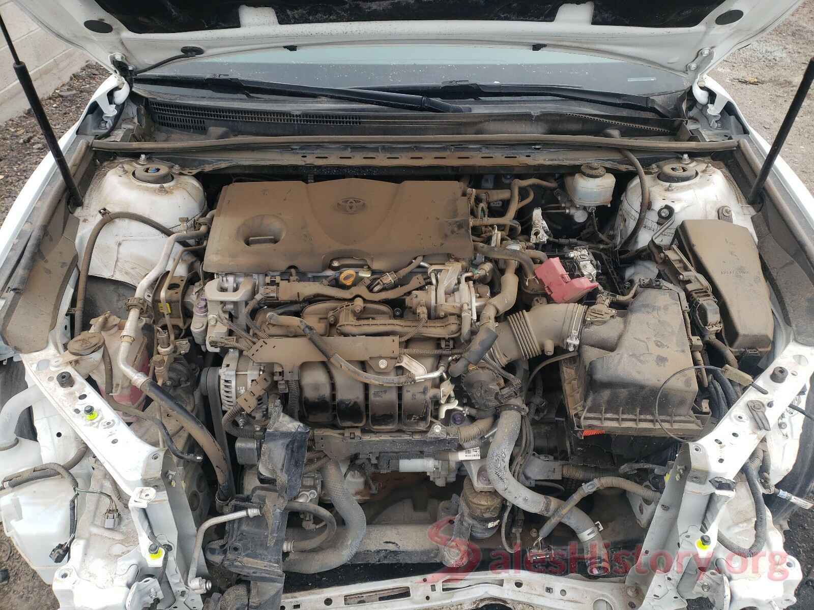 4T1B11HK8JU106672 2018 TOYOTA CAMRY