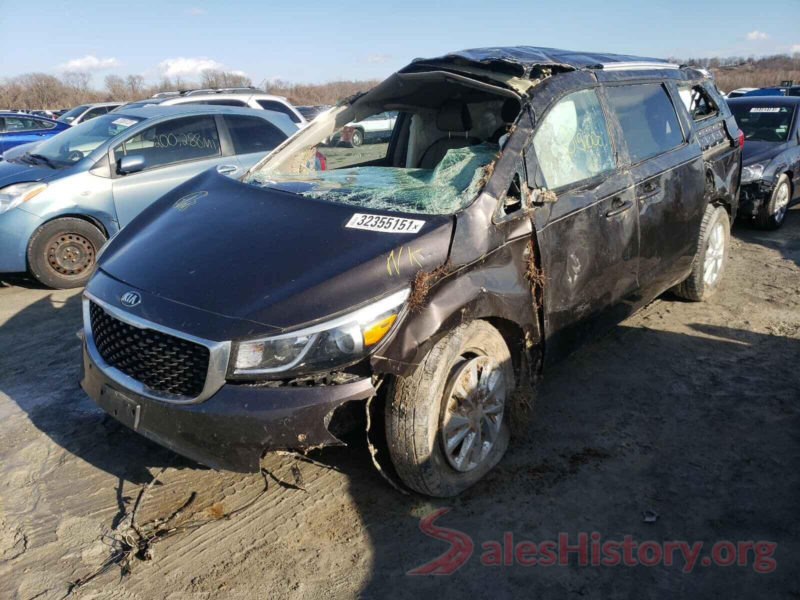 KNDMB5C17H6329929 2017 KIA SEDONA