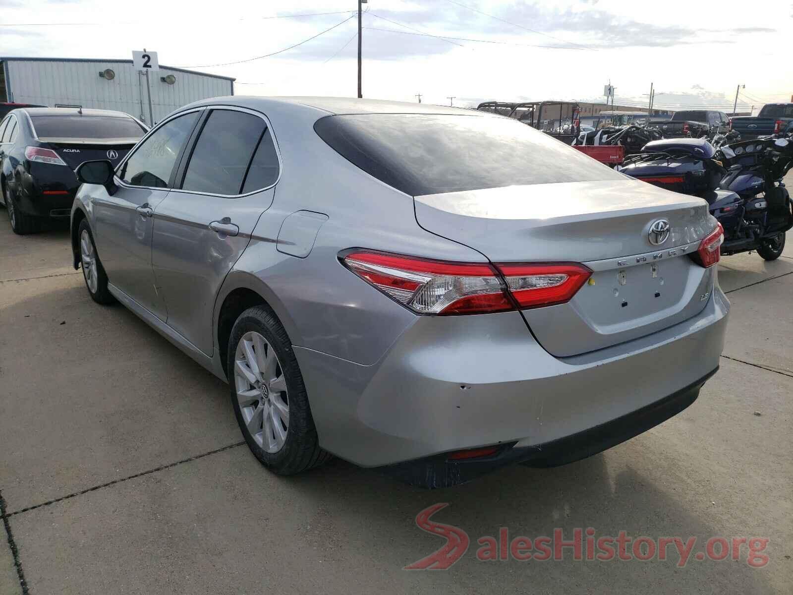 4T1B11HK2JU634806 2018 TOYOTA CAMRY