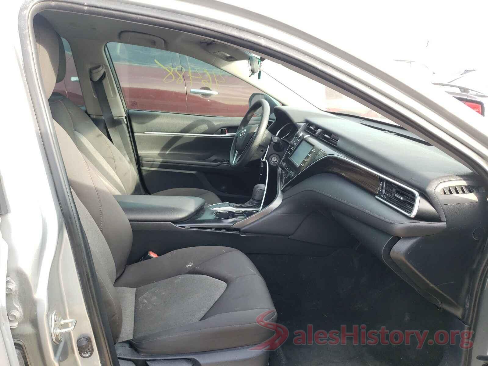 4T1B11HK2JU634806 2018 TOYOTA CAMRY