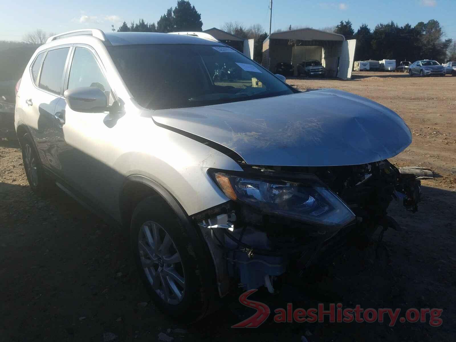 KNMAT2MT5JP506136 2018 NISSAN ROGUE