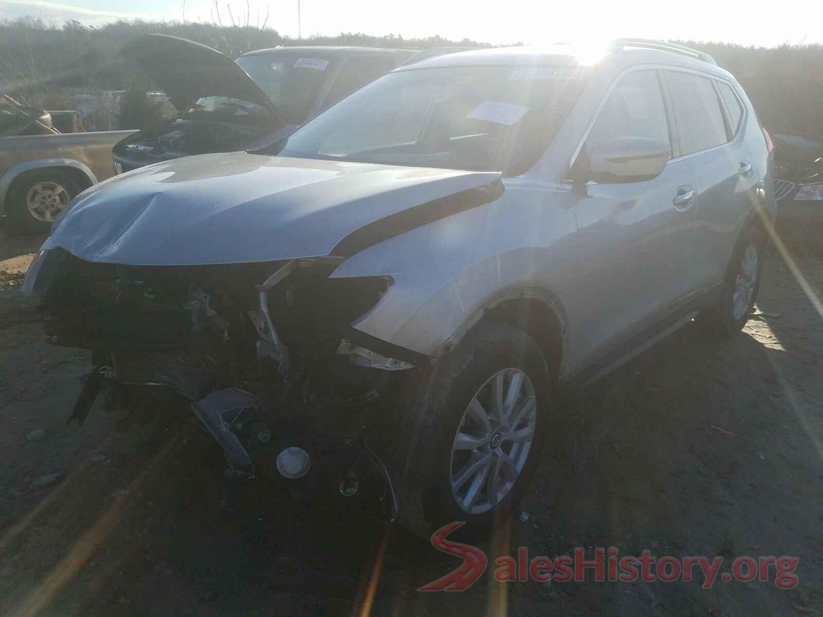 KNMAT2MT5JP506136 2018 NISSAN ROGUE