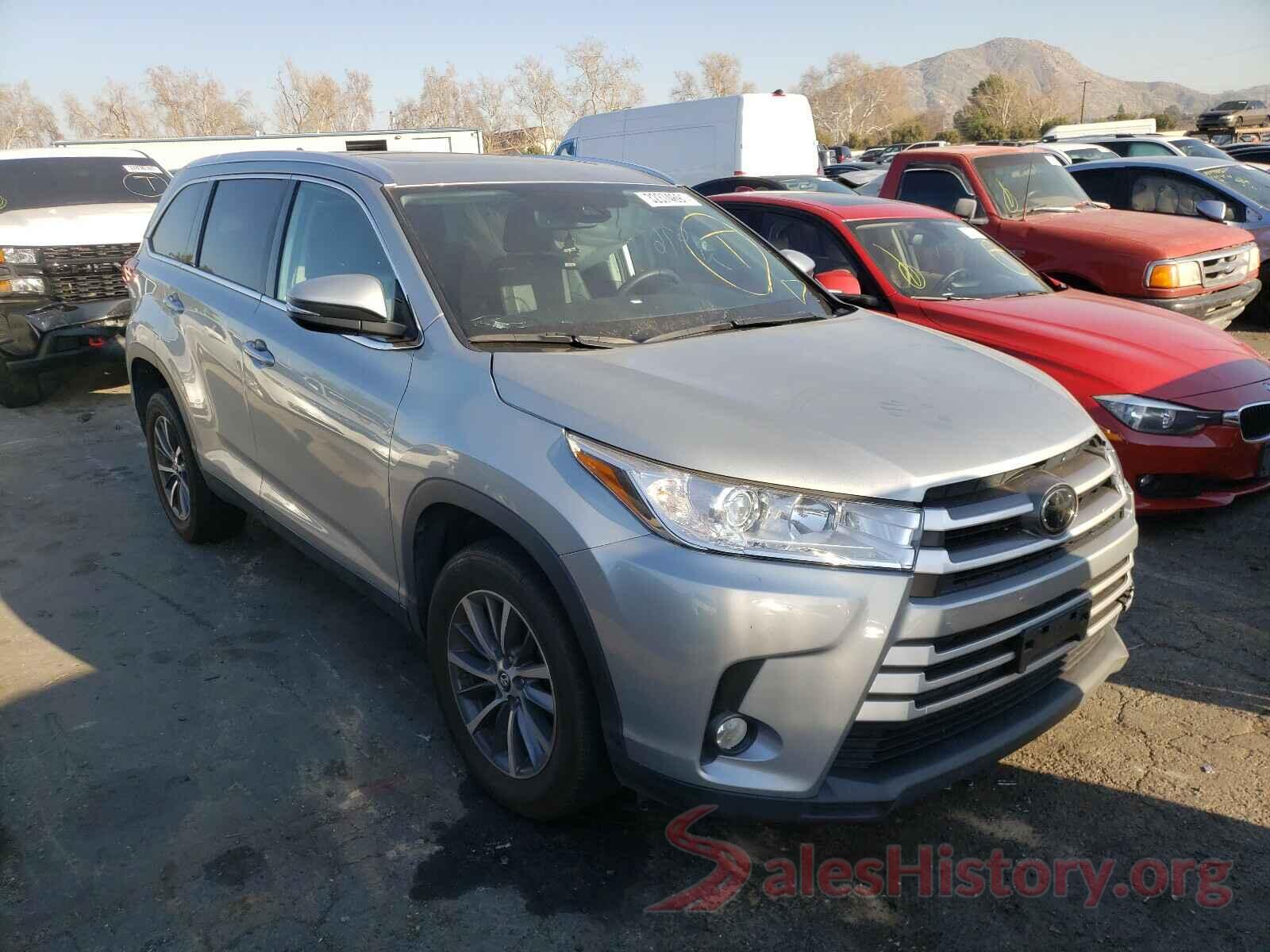 5TDKZRFH2KS559498 2019 TOYOTA HIGHLANDER