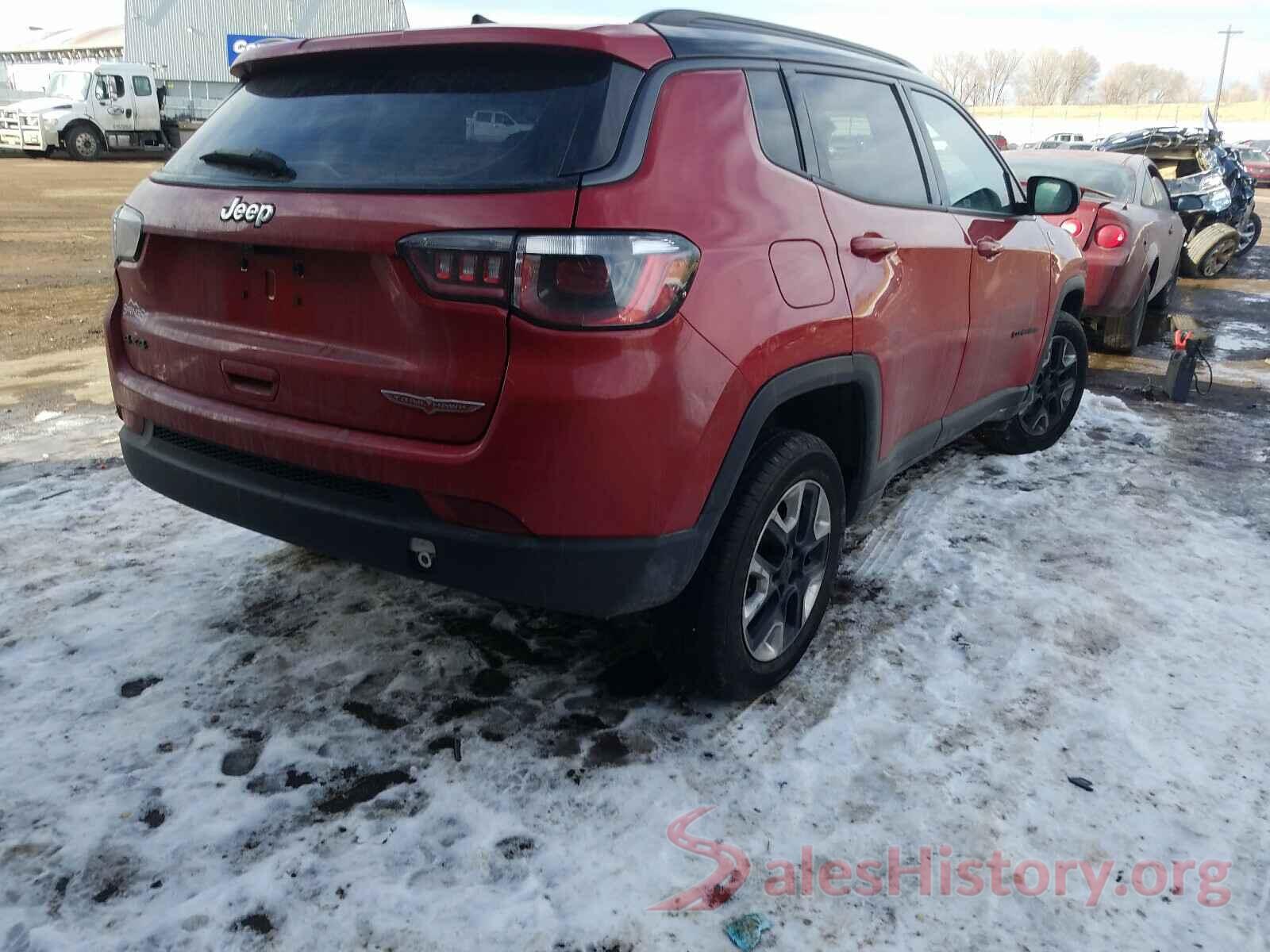 3C4NJDDB5JT451242 2018 JEEP COMPASS