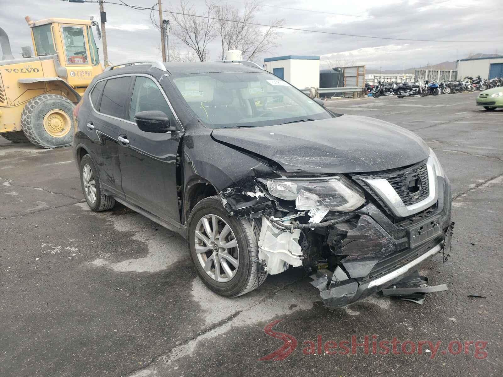 KNMAT2MT0JP592715 2018 NISSAN ROGUE