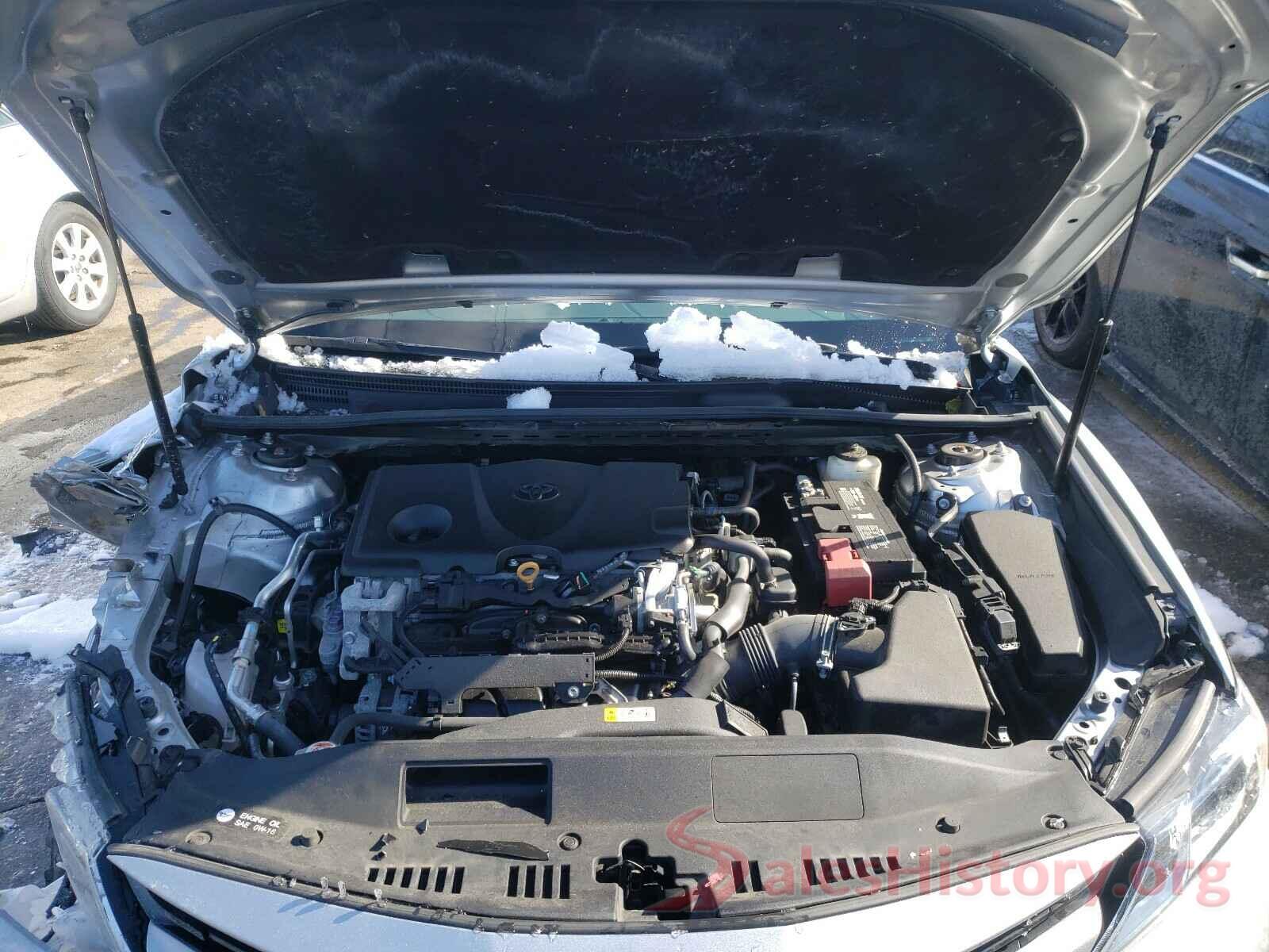 4T1B11HK7JU124421 2018 TOYOTA CAMRY