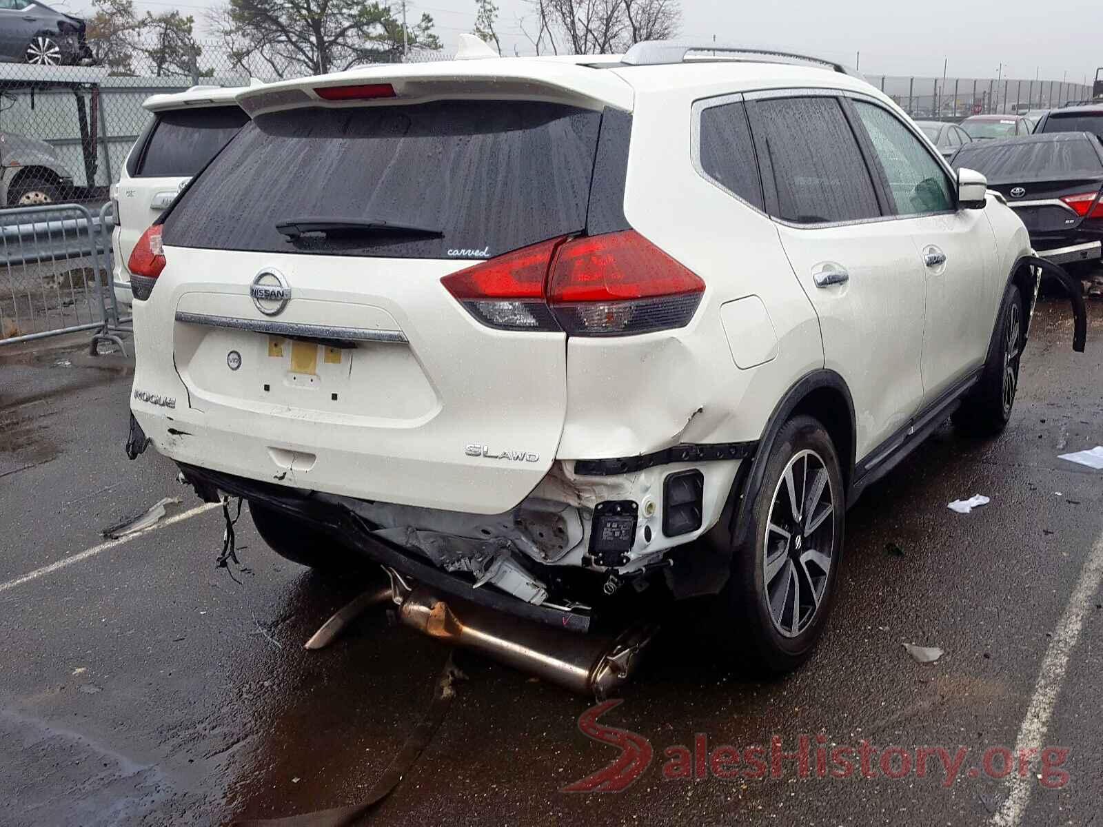 JN8AT2MV1JW302199 2018 NISSAN ROGUE