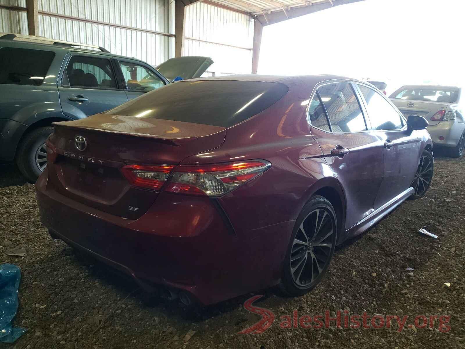 4T1B11HK2JU517906 2018 TOYOTA CAMRY