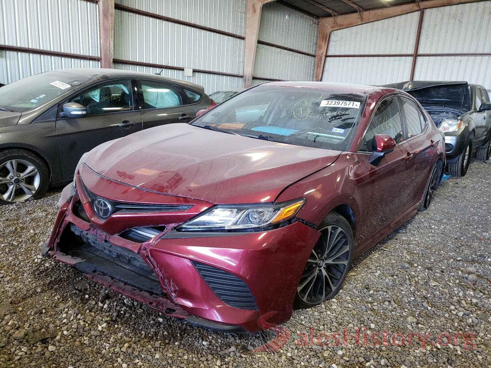 4T1B11HK2JU517906 2018 TOYOTA CAMRY