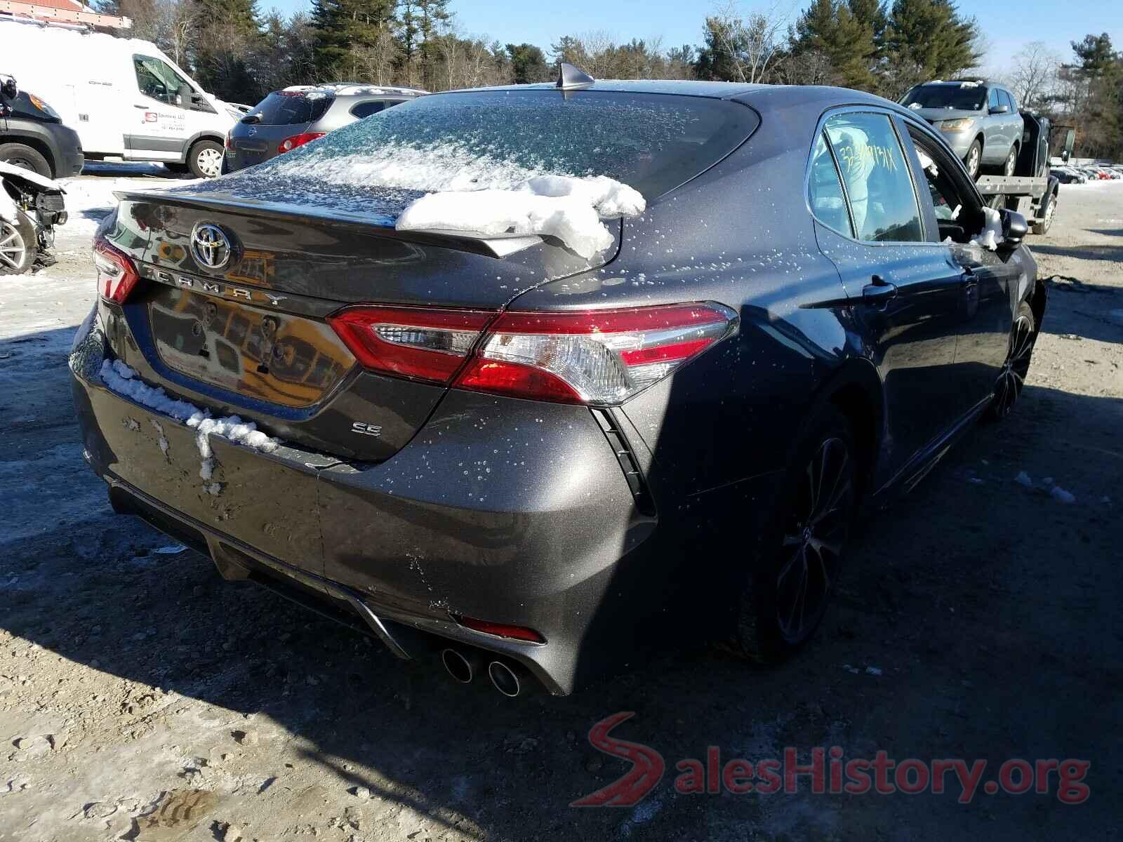 4T1G11AK4LU305768 2020 TOYOTA CAMRY