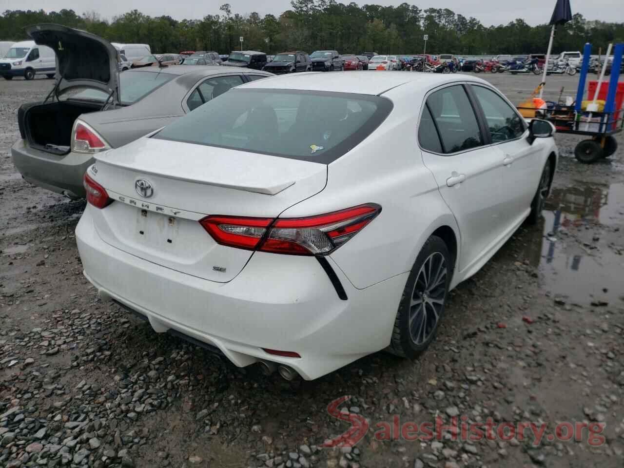 4T1B11HK2JU071742 2018 TOYOTA CAMRY