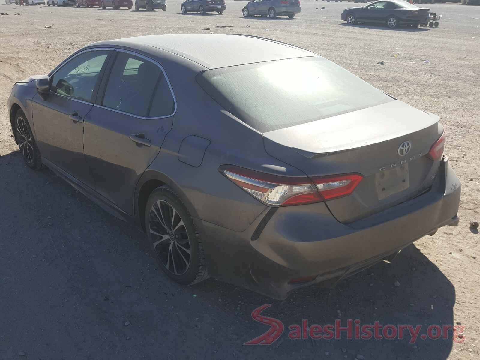 4T1B11HK2JU089948 2018 TOYOTA CAMRY