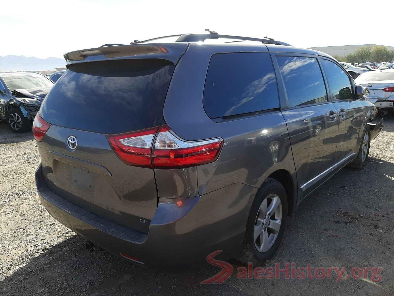 5TDKZ3DCXHS780408 2017 TOYOTA SIENNA