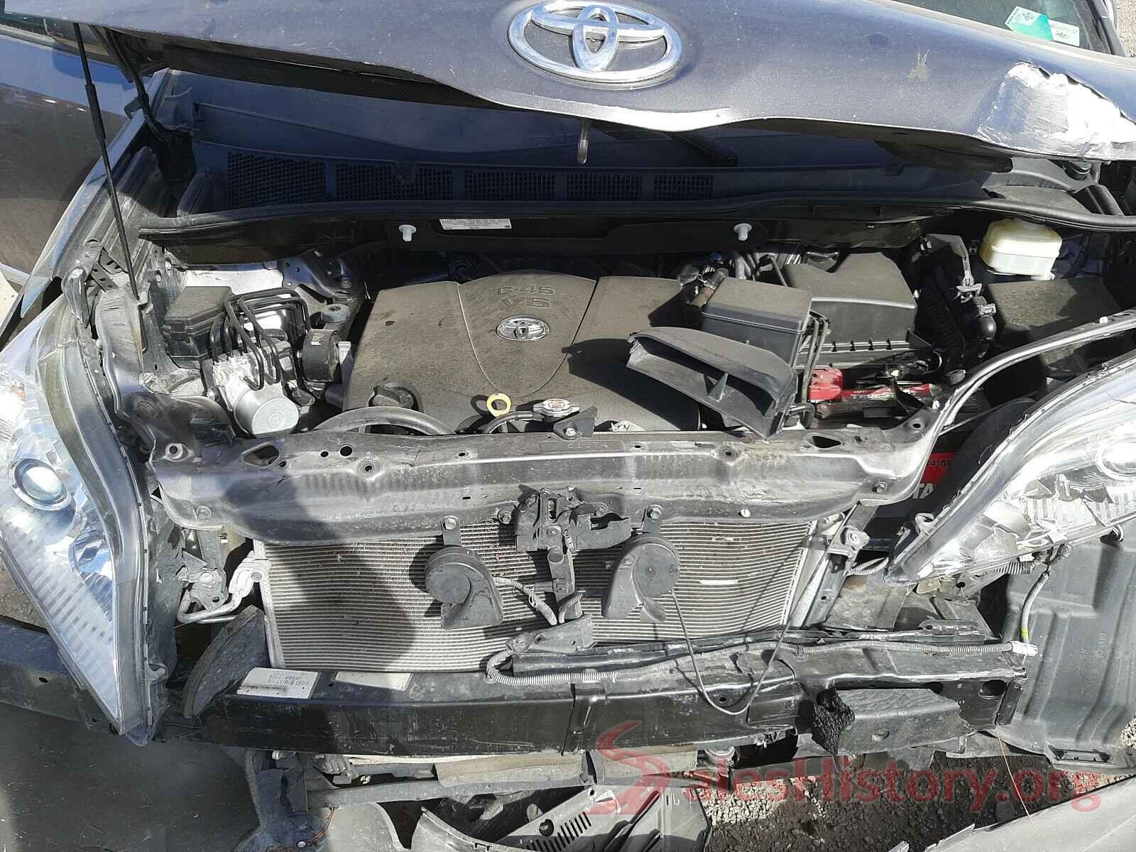 5TDKZ3DCXHS780408 2017 TOYOTA SIENNA